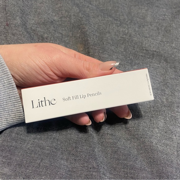 NEW Lithe Soft Fill Lip Pencil Duo - Picture 4 of 7